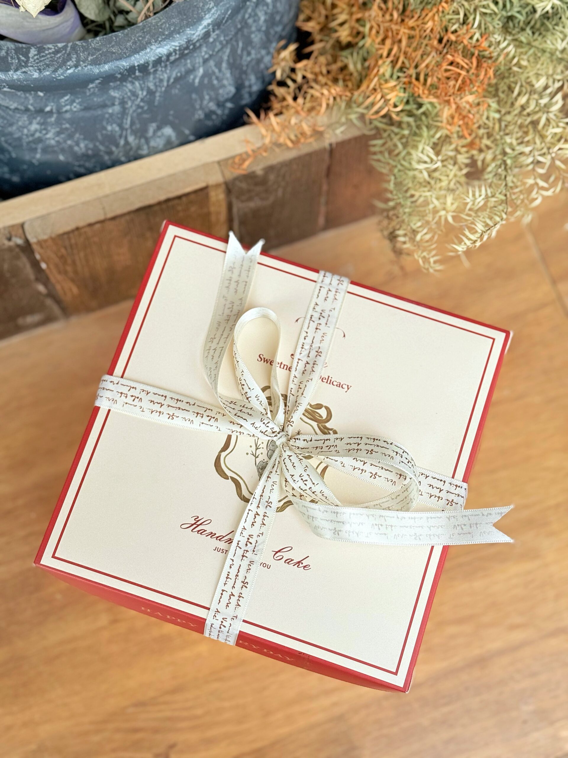 premium red gift style cake box with clear window for bakery packaging premium red gift style cake box with clear window for bakery packaging